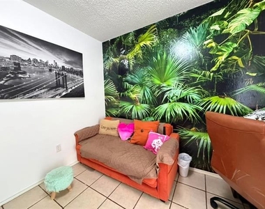 1824 Briar Run - Photo Thumbnail 18