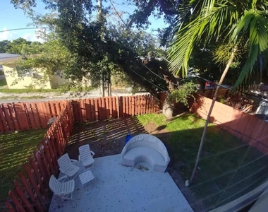 2261 Ne 171st Street - Photo Thumbnail 8