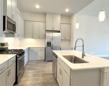 3180 Misty Forest Way - Photo Thumbnail 2