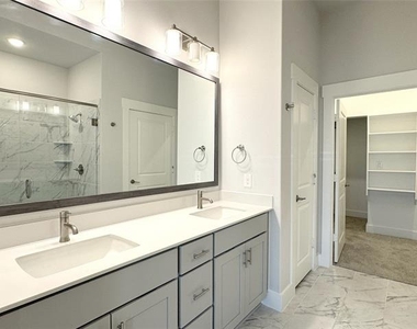 3180 Misty Forest Way - Photo Thumbnail 9