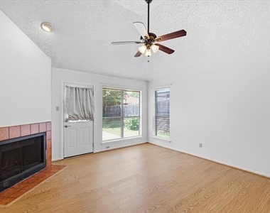 559 Lee Drive - Photo Thumbnail 3