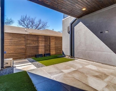 3523 N Versailles Avenue - Photo Thumbnail 12
