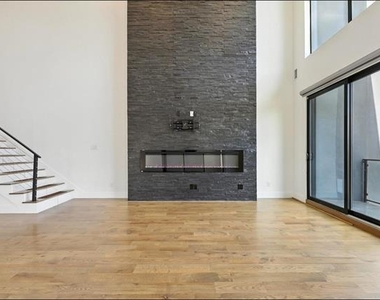 3523 N Versailles Avenue - Photo Thumbnail 21