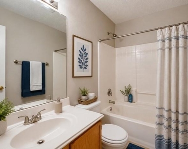 1582 Brookstone Drive - Photo Thumbnail 15