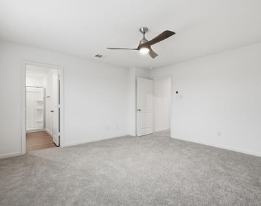 2106 Meadow Park Drive - Photo Thumbnail 21