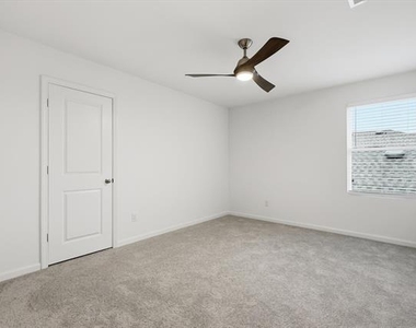 2106 Meadow Park Drive - Photo Thumbnail 29