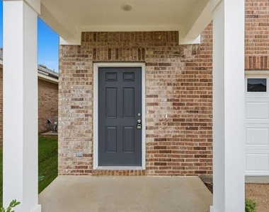 2106 Meadow Park Drive - Photo Thumbnail 1