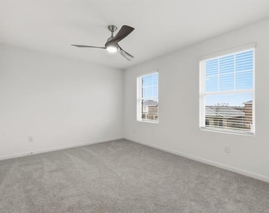 2106 Meadow Park Drive - Photo Thumbnail 27