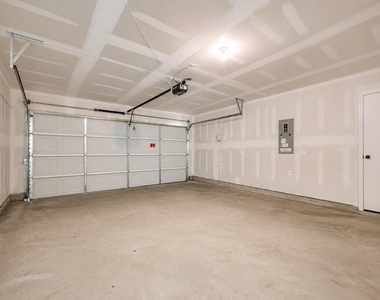 1829 Sanderling Street - Photo Thumbnail 10