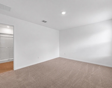 1829 Sanderling Street - Photo Thumbnail 17