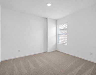1829 Sanderling Street - Photo Thumbnail 11