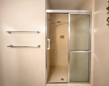 5300 Washington Street - Photo Thumbnail 9