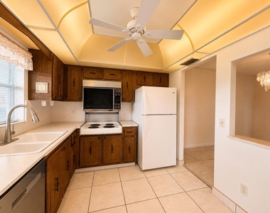 5300 Washington Street - Photo Thumbnail 6