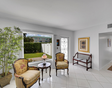 1702 S Ocean Boulevard - Photo Thumbnail 6