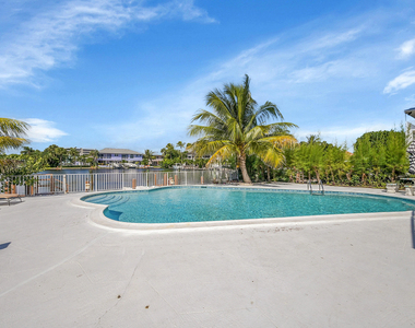 1702 S Ocean Boulevard - Photo Thumbnail 39