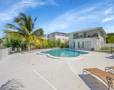 1702 S Ocean Boulevard - Photo Thumbnail 34