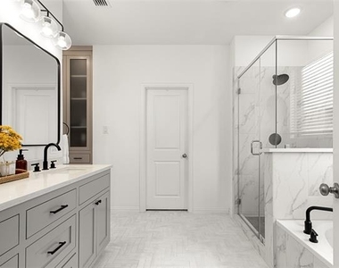 1429 Ross Avenue - Photo Thumbnail 16