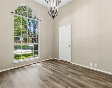 3313 Heatherbrook Drive - Photo Thumbnail 12