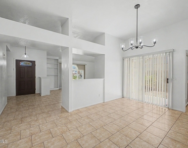 7119 W Krall Street - Photo Thumbnail 3