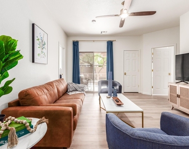 8800 N 107th Avenue - Photo Thumbnail 1