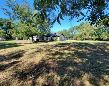 503 E 13th Street - Photo Thumbnail 1