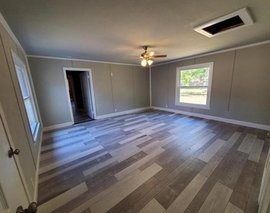 503 E 13th Street - Photo Thumbnail 15