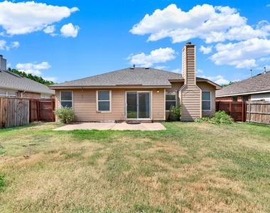 9005 Warren Drive - Photo Thumbnail 24