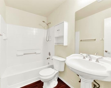 9005 Warren Drive - Photo Thumbnail 21