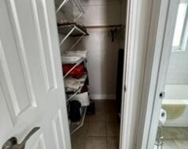 520 P Street - Photo Thumbnail 4