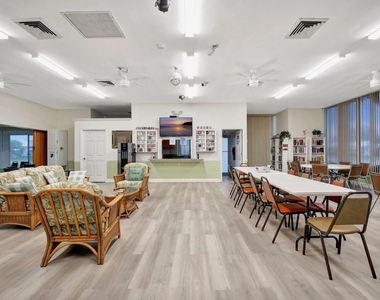 2650 W Golf Boulevard - Photo Thumbnail 24