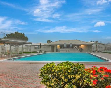2650 W Golf Boulevard - Photo Thumbnail 23