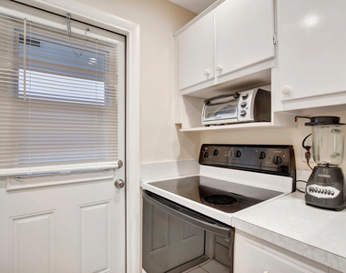 2650 W Golf Boulevard - Photo Thumbnail 8