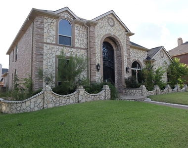 7305 Penny Place - Photo Thumbnail 2