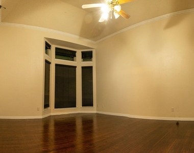 7305 Penny Place - Photo Thumbnail 20