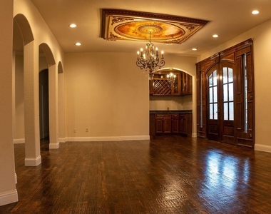 7305 Penny Place - Photo Thumbnail 23