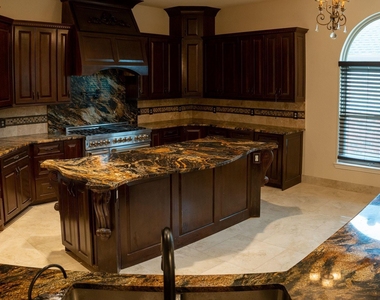 7305 Penny Place - Photo Thumbnail 11