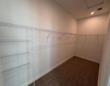 7528 Sw Hosford Street - Photo Thumbnail 13