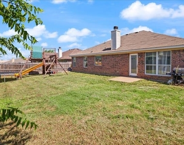 1410 Teal Way - Photo Thumbnail 19