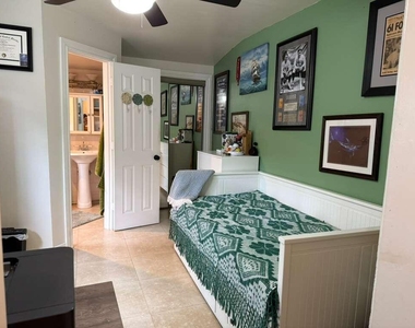 1520 Ne 35th Street - Photo Thumbnail 13