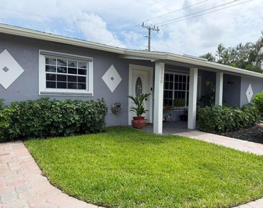 1520 Ne 35th Street - Photo Thumbnail 1