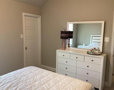 5984 Bursey Road - Photo Thumbnail 15