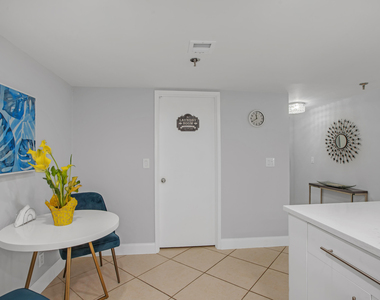 955 Egret Circle - Photo Thumbnail 10