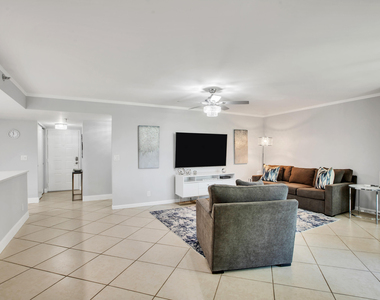 955 Egret Circle - Photo Thumbnail 14