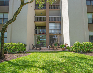 955 Egret Circle - Photo Thumbnail 37