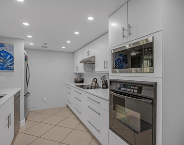 955 Egret Circle - Photo Thumbnail 7