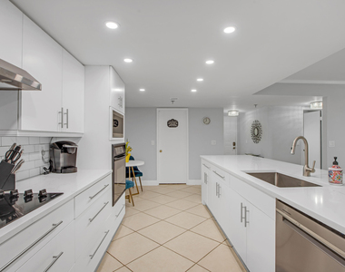 955 Egret Circle - Photo Thumbnail 6
