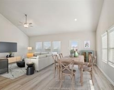 6205 Timberhurst Drive - Photo Thumbnail 2
