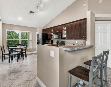 2201 Heather Run Terrace - Photo Thumbnail 6