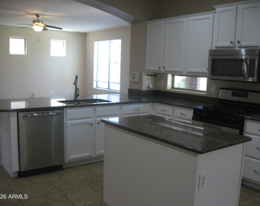 12616 W Blackstone Lane - Photo Thumbnail 2
