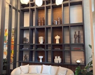 11 Ne 6th Street - Photo Thumbnail 2